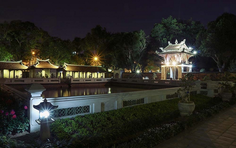  Trang chủ /  Hà Nội văn hiến Giới thiệu các giá trị di sản văn hoá độc đáo của Việt Nam