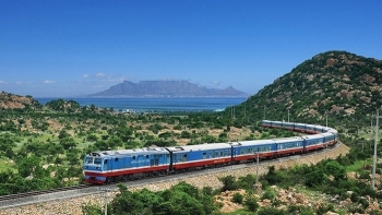 Đường sắt tăng thêm chuyến tàu và giảm giá vé cho hành khách