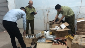 Quảng Ninh: Phát hiện kho chứa 1.245 sản phẩm mỹ phẩm nhập lậu