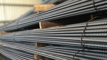 Giá sắt thép hôm nay 16/11: Tiếp đà giảm trong phiên đầu tuần