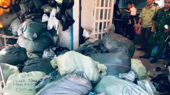 Bình Dương: Phát hiện gần 3.500 sản phẩm quần áo thời trang giả mạo Nike, Adidas