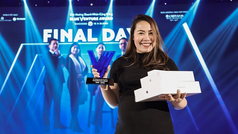 Ngôi vị Quán quân của Giải Thưởng Doanh Nhân Cộng Đồng - Blue Venture Award 2018 thuộc về đại diện Nguyễn Hồng Ngọc Bích đến từ Cỉcket One