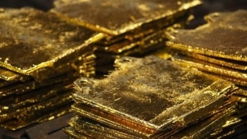 Cập nhật giá vàng hôm nay 26/11: Tiếp tục giảm nhẹ