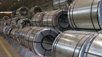 Giá sắt thép hôm nay 1/12: Tiếp đà giảm