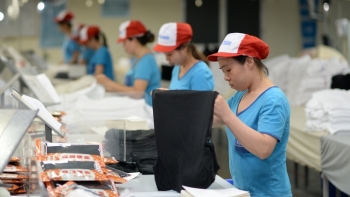 Lần đầu tiên, xuất khẩu dệt may giảm sau 25 năm tăng trưởng liên tục