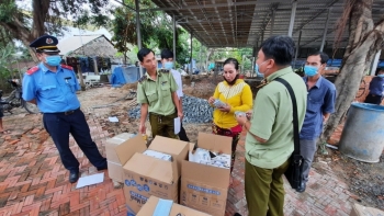 An Giang: Tạm giữ 7.500 cái khẩu trang và nhiều mỹ phẩm xuất xứ Thái Lan