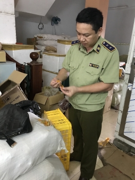 Thanh Hóa: Xử phạt cá nhân kinh doanh thực phẩm không rõ nguồn gốc hơn 400 triệu đồng