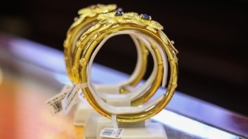 Cập nhật giá vàng hôm nay 7/12: Ít biến động ở phiên chiều