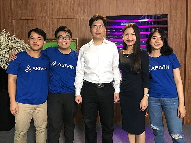 Startup Abivin giành chiến thắng tại cuộc thi ý tưởng khởi nghiệp của Microsoft Startup Abivin giành chiến thắng tại cuộc thi ý tưởng khởi nghiệp của Microsoft