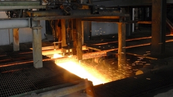 Giá sắt thép hôm nay 10/12: Thép thanh tăng mạnh