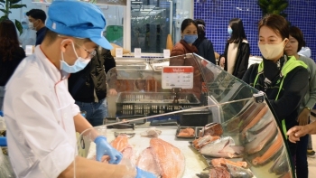 Giá thịt lợn hôm nay 14/12: Đầu tuần ổn định