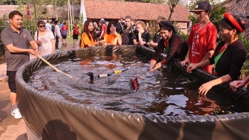 Bắc Ninh: Độc đáo múa rối nước làng Đồng Ngư