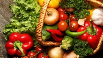 Giá rau củ quả hôm nay 18/12: Không ngừng khuyến mãi