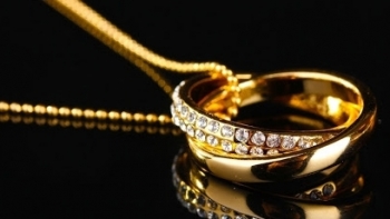 Cập nhật giá vàng hôm nay 19/12: Mất đà tăng