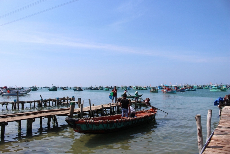 Tái cơ cấu ngành thủy sản, hạn chế tình trạng khai thác hải sản bất hợp pháp Tái cơ cấu ngành thủy sản, hạn chế tình trạng khai thác hải sản bất hợp pháp