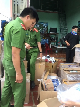 Bình Định: Thu giữ trên 20.000 bao thuốc lá điếu không rõ nguồn gốc