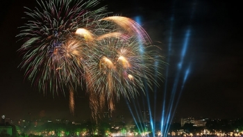 3 điểm bắn pháo hoa tầm cao tại Hà Nội vào dịp Tết Dương lịch năm 2021