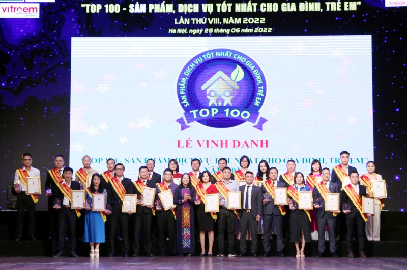 Chương trình Top 100 - Sản phẩm, dịch vụ tốt nhất cho gia đình và trẻ em: 10 năm đồng hành cùng doanh nghiệp và người tiêu dùng Việt Chương trình Top 100 - Sản phẩm, dịch vụ tốt nhất cho gia đình và trẻ em: 10 năm đồng hành cùng doanh nghiệp và người tiêu dùng Việt