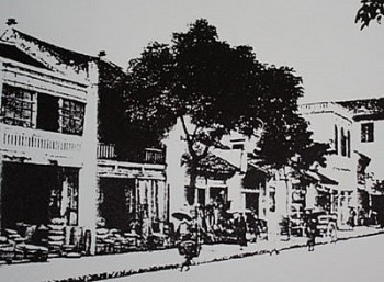 Phố Hàng Gà nổi tiếng một thời giờ đã "thay da, đổi thịt"