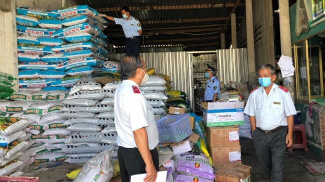 Tiền Giang: Phát hiện 08 mẫu phân bón giả, không đảm bảo chất lượng