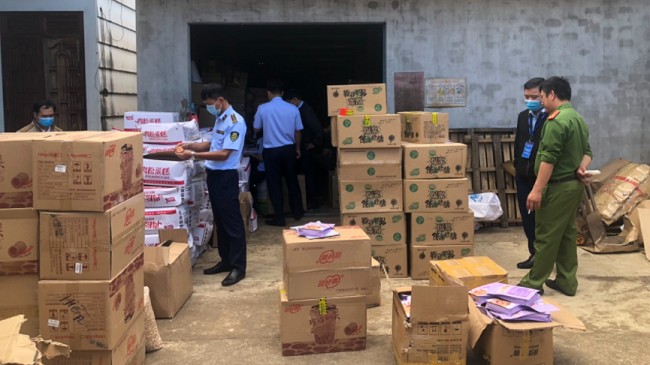 Gia Lai: Xử phạt một cơ sở hơn 50 triệu đồng vì bán thực phẩm nhập lậu