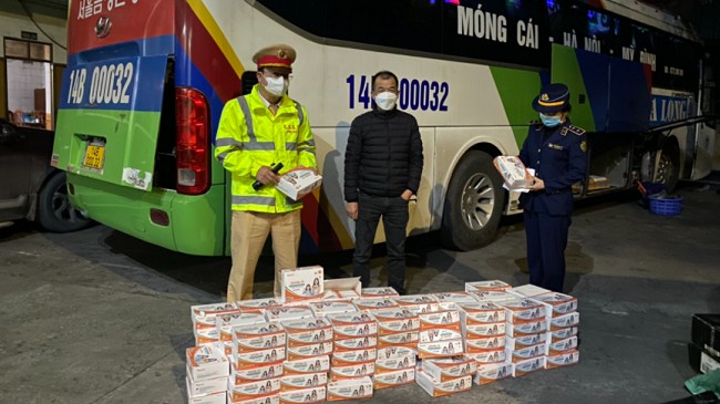 Quảng Ninh: Thu giữ hơn 2500 que test nhanh Covid-19 không rõ nguồn gốc