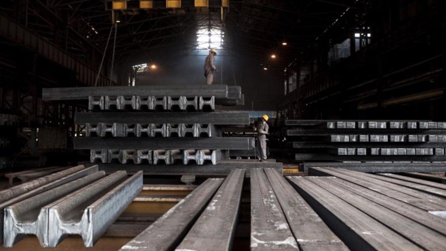 Cập nhật giá sắt thép hôm nay 25/01/2022: Giảm mạnh trên sàn Thượng Hải