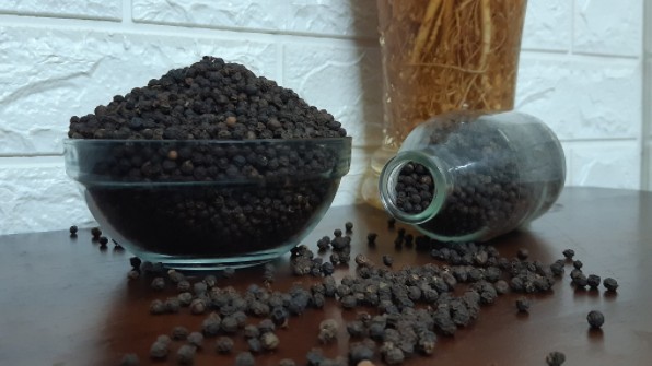 Cập nhật giá hồ tiêu hôm nay 27/01/2022: Tiếp đà tăng 500 đồng/kg