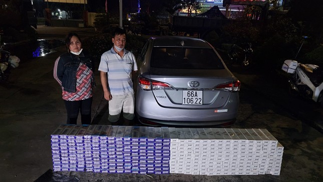 Đồng Tháp: Phát hiện gần 3.000 bao thuốc lá lậu trên xe ô tô