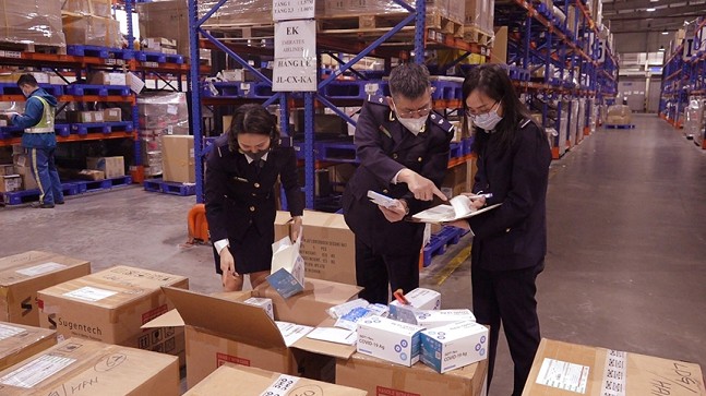 Cảnh báo nhiều mặt hàng chống dịch Covid-19 không rõ nguồn gốc