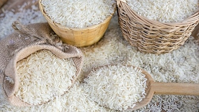 Cảnh sát biển bắt giữ tàu chở 110 nghìn lít dầu DO không rõ nguồn gốc Cảnh sát biển bắt giữ tàu chở 110 nghìn lít dầu DO không rõ nguồn gốc