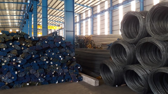 Cập nhật giá sắt thép hôm nay 24/02/2022: Tiếp tục giảm trên sàn Thượng Hải