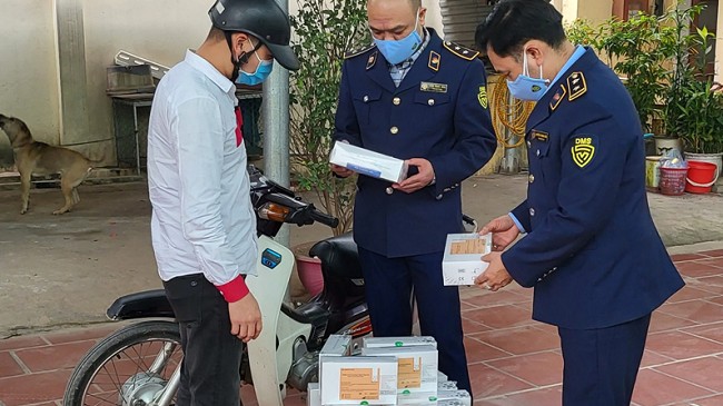 Thái Nguyên: Thu giữ hàng nghìn kit test nhanh và thuốc điều trị Covid-19 nhập lậu