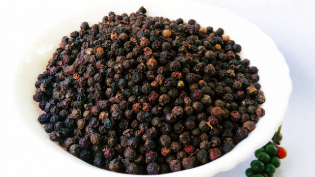 Cập nhật giá hồ tiêu hôm nay 4/3/2022: Đảo chiều tăng nhẹ