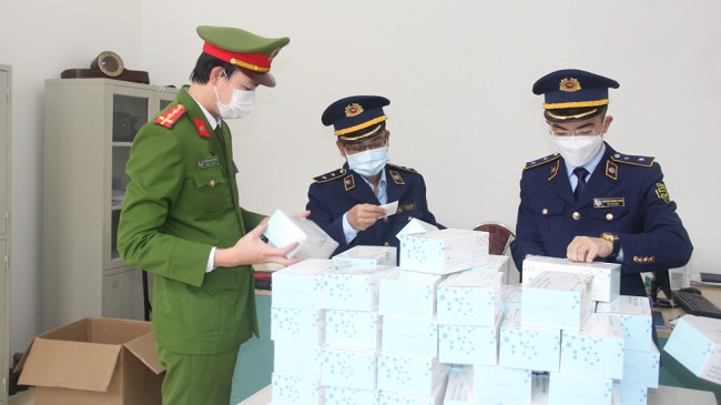 Thanh Hóa: Thu giữ trên 5.000 test Covid-19 có dấu hiệu nhập lậu