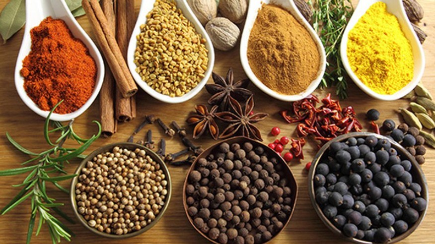 Cập nhật giá hồ tiêu hôm nay 10/3/2022: Giảm 500 đồng/kg tại các tỉnh Tây Nguyên