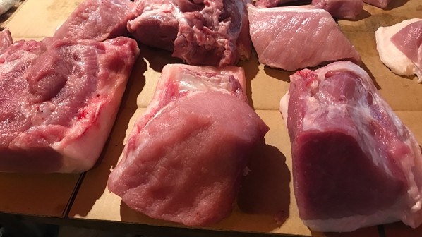 Cập nhật giá thịt lợn hôm nay 12/3/2022: Điều chỉnh giảm tại Công ty Thực phẩm bán lẻ