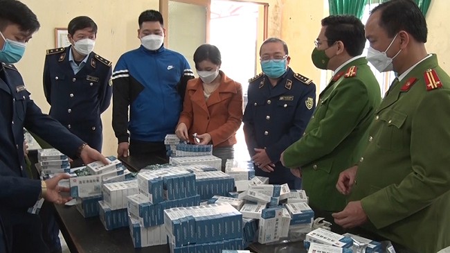 Hà Nam: Bắt 7.200 viên thuốc hỗ trợ điều trị Covid-19 không rõ nguồn gốc