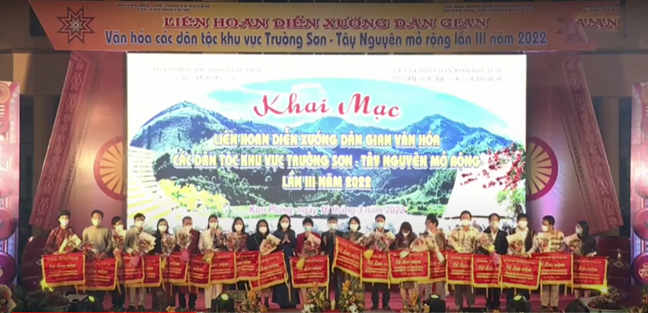 Khai mạc Liên hoan Diễn xướng dân gian văn hóa các dân tộc khu vực Trường Sơn - Tây Nguyên