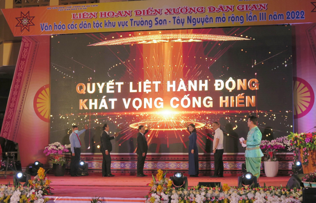 Khai mạc Liên hoan Diễn xướng dân gian văn hóa các dân tộc khu vực Trường Sơn - Tây Nguyên