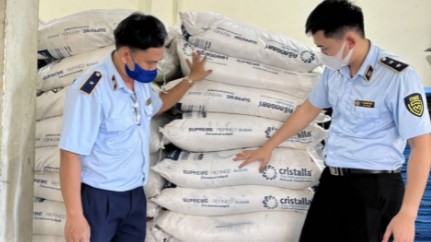 Phú Yên: Tạm giữ gần 15 tấn đường kính có nhiều dấu hiệu vi phạm