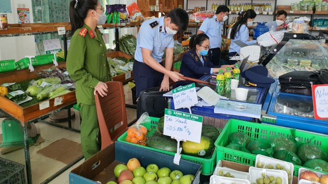 Nghệ An: Xử lý Cơ sở kinh doanh thực phẩm quá hạn sử dụng