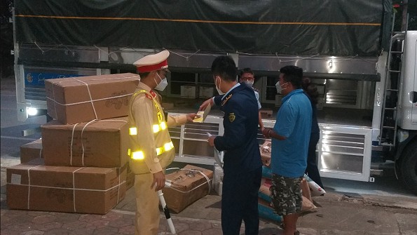 Lai Châu: Phát hiện phương tiện vận chuyển hàng hóa nhập lậu