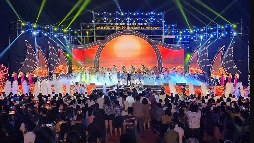 Nghệ An khai mạc Lễ hội du lịch Cửa Lò năm 2022