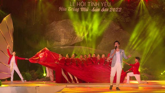 Đặc sắc Lễ hội Tình yêu - Hòn Trống Mái 2022