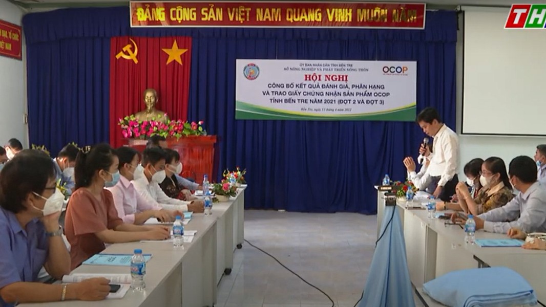 Bến Tre trao giấy chứng nhận cho 60 sản phẩm OCOP