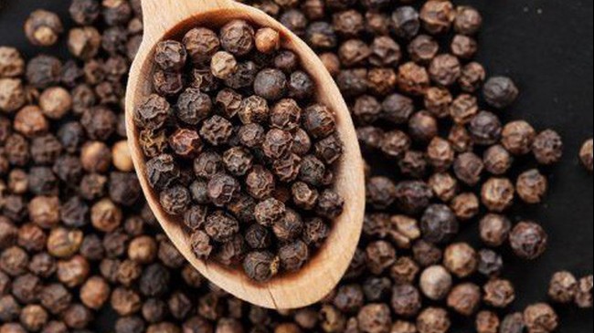 Cập nhật giá hồ tiêu hôm nay 15/4/2022: Đứng yên trên cả nước