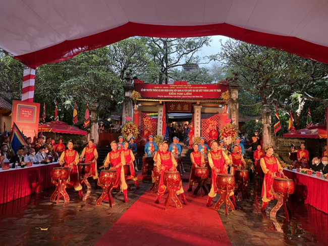 các tiết mục biểu diễn tại buổi lễ