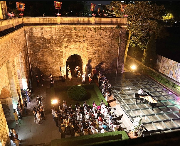 Hoàng Thành Thăng Long đón khoảng 6.000 lượt khách tăng 240% Hoàng Thành Thăng Long đón khoảng 6.000 lượt khách tăng 240%