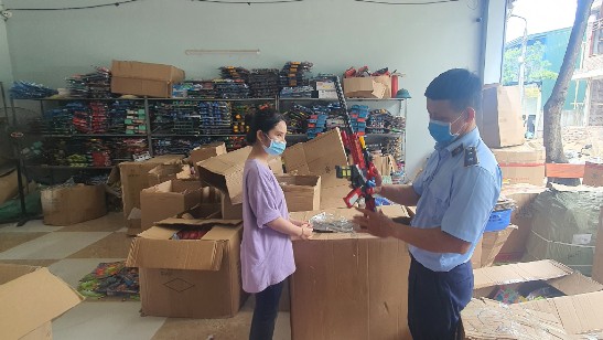 Hà Nội: Thu giữ gần 2.000 sản phẩm đồ chơi trẻ em nhập lậu